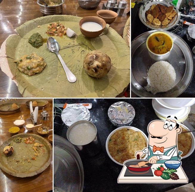 Chicken curry at Purvanchal Baati Chokha Restaurant