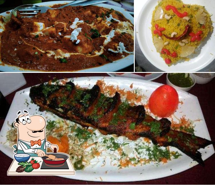 Chicken curry at Hotel cheers baar & restaurant