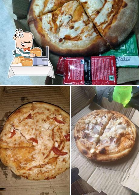Garlic bread at Pizza cave