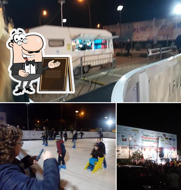 Guarda gli esterni di Piazza San Rocco