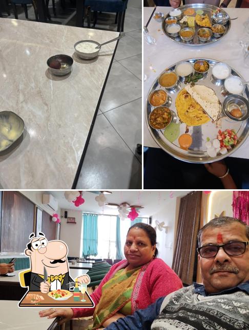 Food at Gordhan Thal