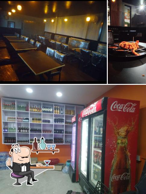The image of Kick Restaurant And Bar’s interior and food