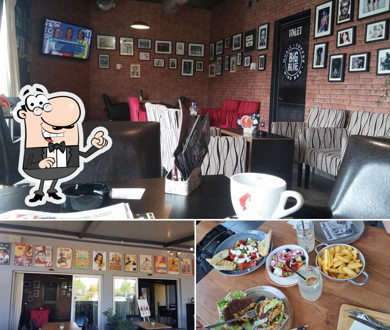 La interni e cibo del ristorante