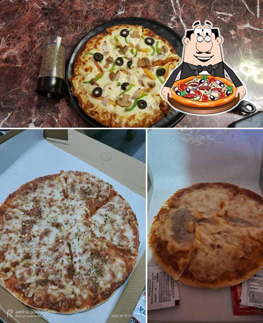 Try out pizza at JAIL DI CHAAA CAFE