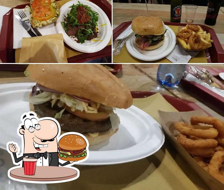 Ordina un hamburger a Porca Vacca