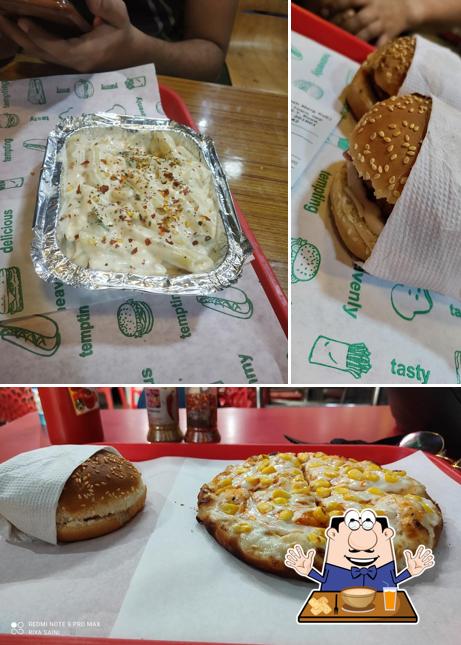 Food at Roms Pizza