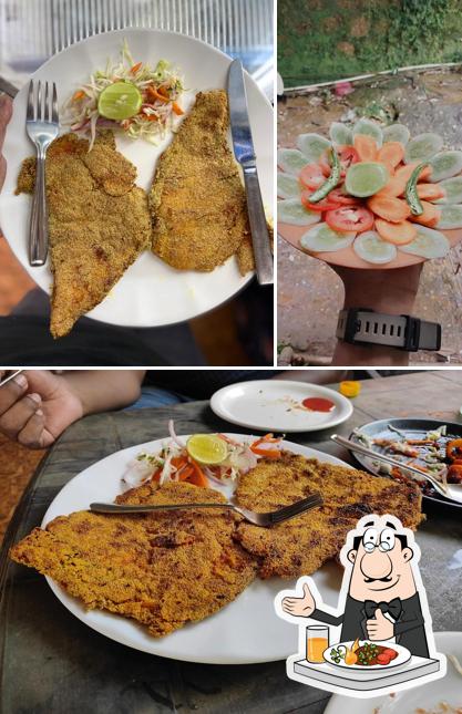 Food at Lins Corner Restaurant