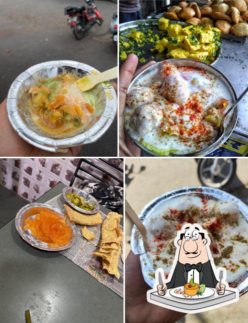 Food at Daya Nashta Center