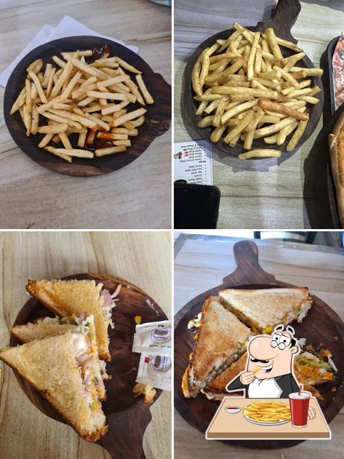 French fries at PIZZA COUNTRY