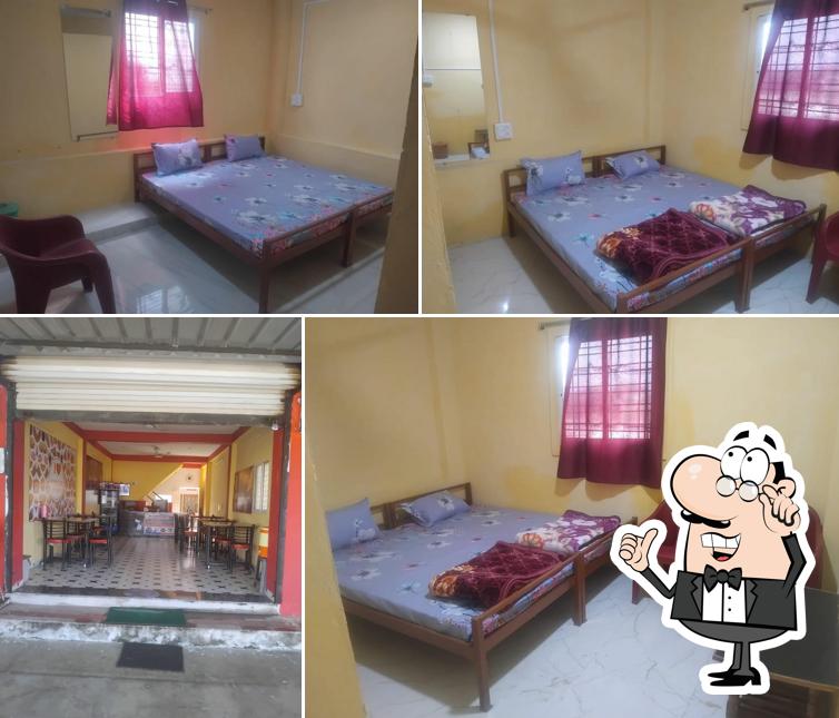 Shri Balaji Palace Lodging & Burger Point
