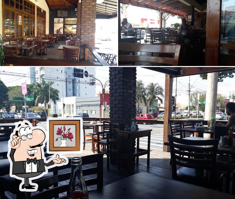 O interior do Boteco Santos Dumont