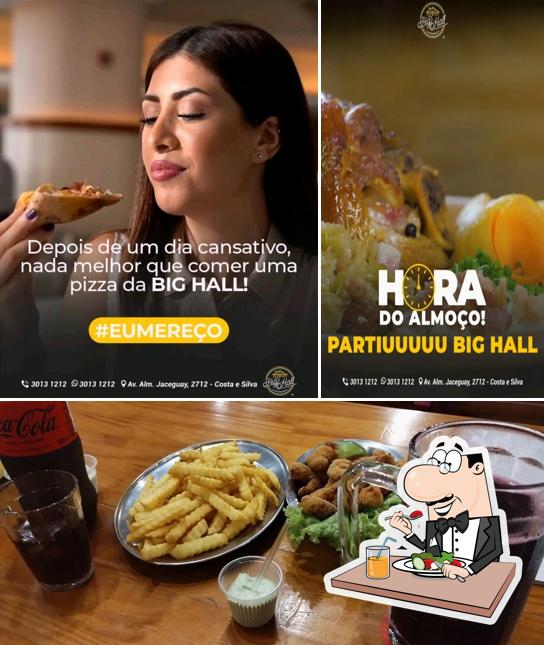 Comida em Big Hall Lanchonete