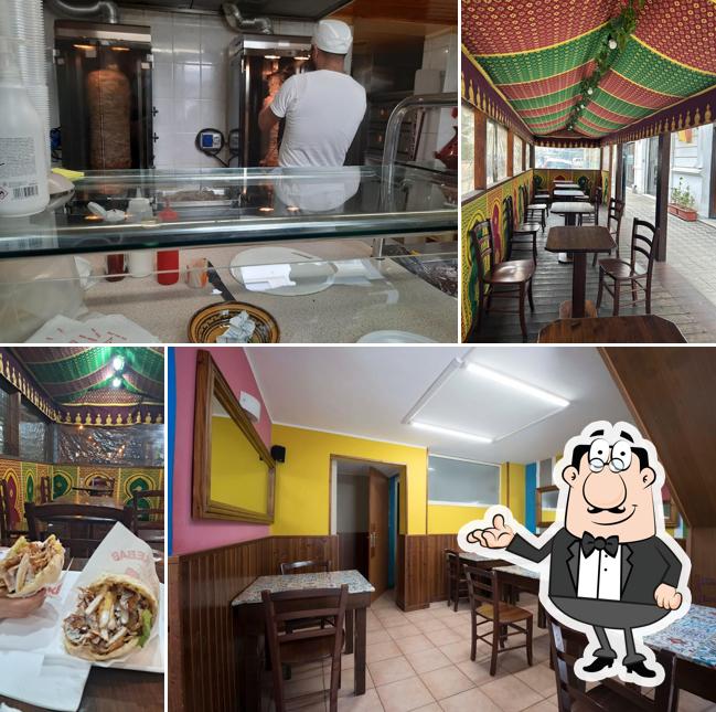 Siediti a un tavolo di Kebab Aicha