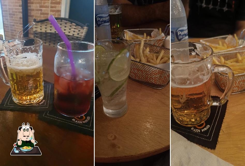 Platos en Blazze Burger