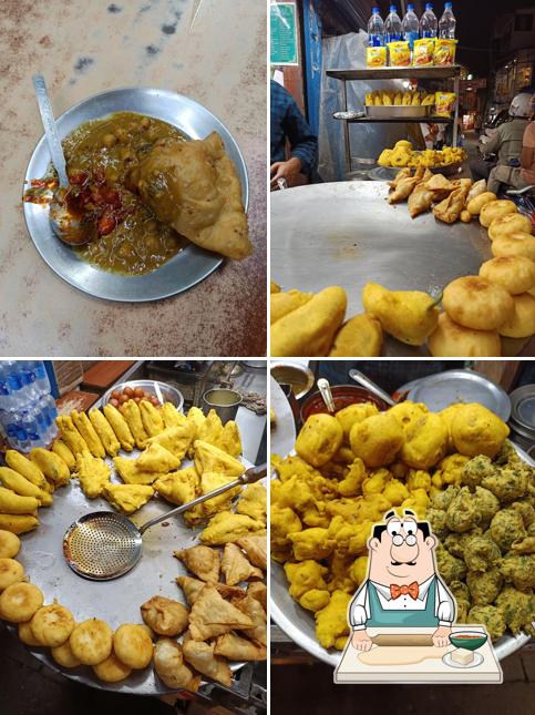 Samosa at Shankar Chat Bhandar