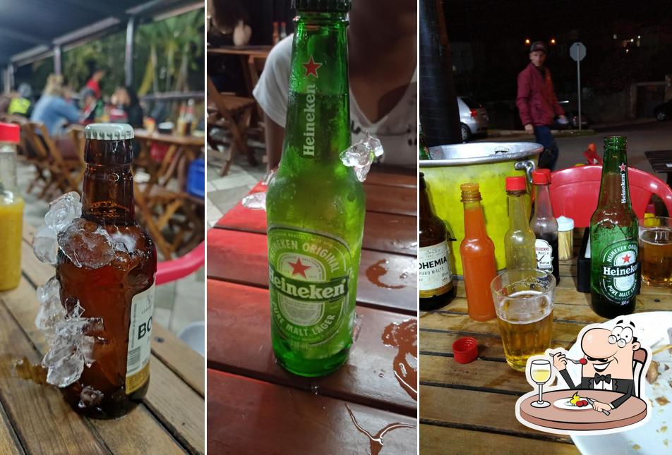 Comida em Churrasquinho Do Plastico