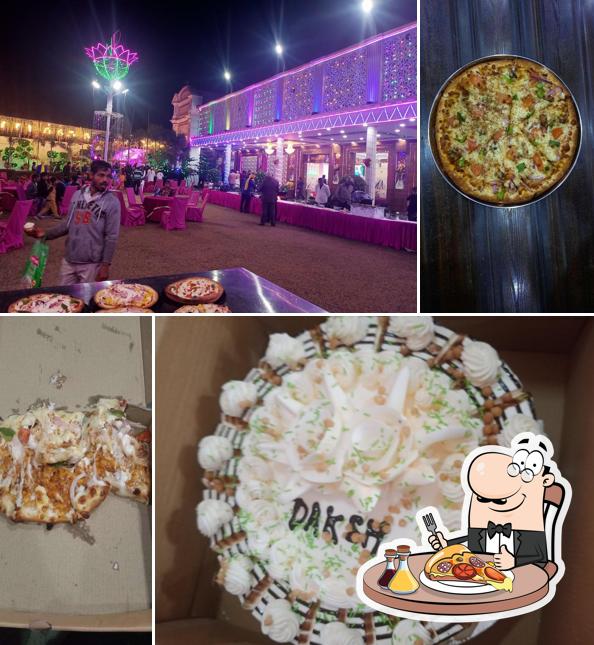 At Fresh Bite Pizza Zone Barrut, you can get pizza