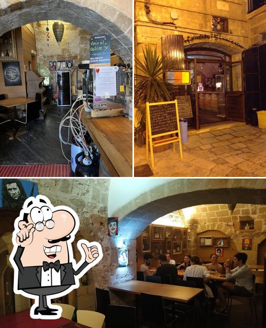 La immagine della interni e esterno di Infermento