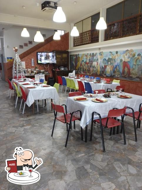 Cibo al Pizza A I' Popolo