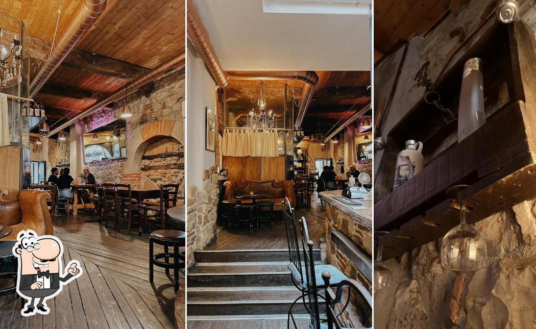 Siediti a un tavolo di La Fabbrica