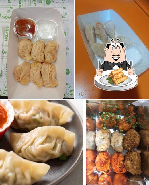 Spring rolls at The Urban Momos