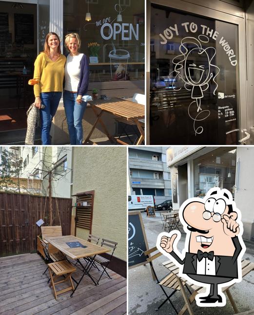 Siediti a un tavolo di Café del Mundo GmbH Siediti a un tavolo di Café del Mundo GmbH