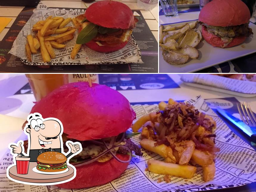 Concediti un bell'hamburger a La Mucca Viola - Ravenna