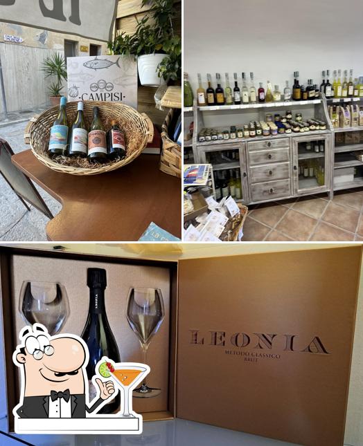 Questa è la foto che mostra la bevanda e cibo di Il Saraceno