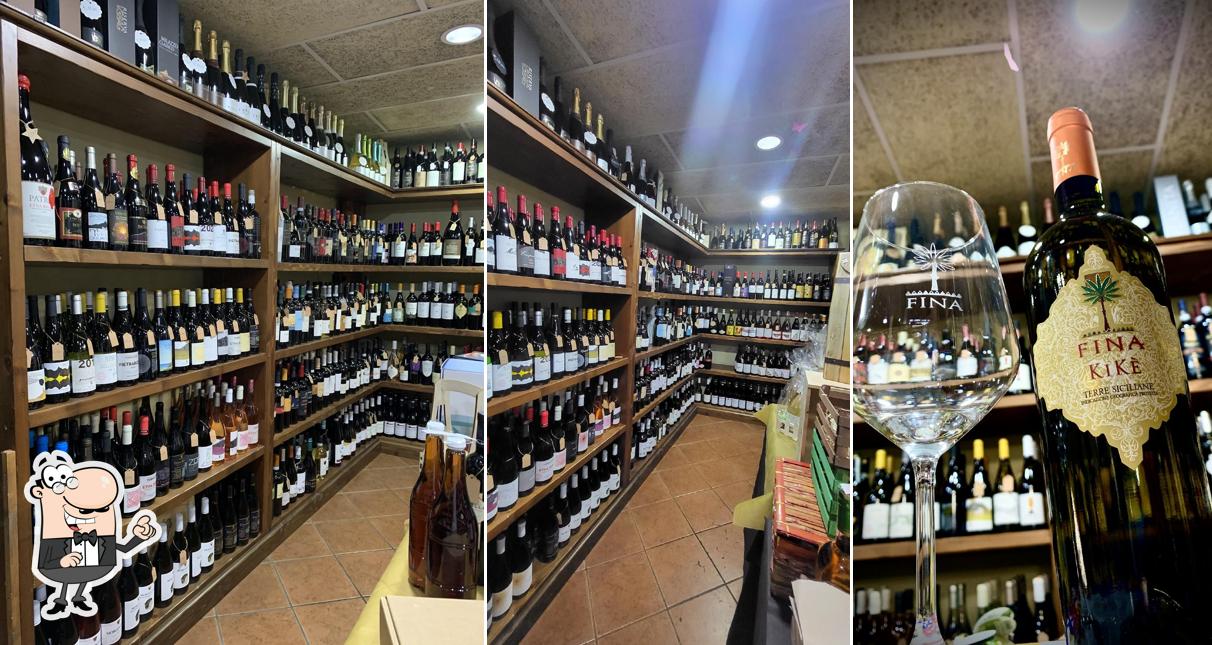 Dai un'occhiata agli interni di Enoteca A Tinchitè
