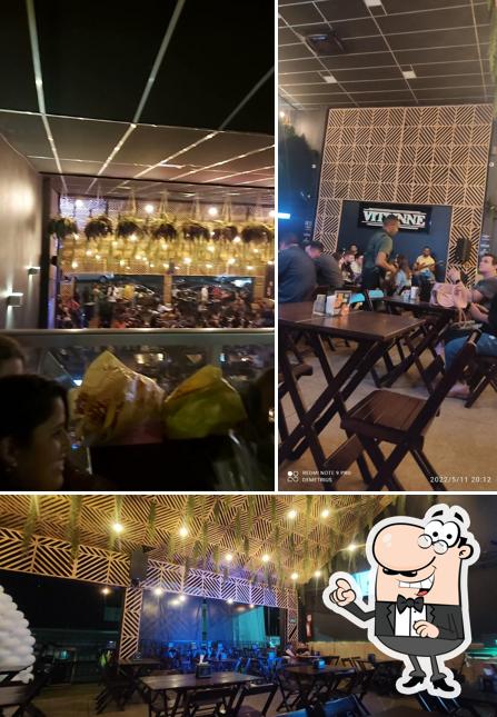 Veja imagens do interior do New Vitrinne cozinha e bar