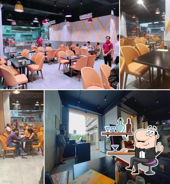 Check out how Mahesh Pav Bhaji looks inside