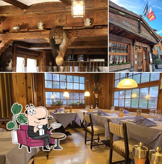 Dai un'occhiata agli interni di Restaurant Spycher