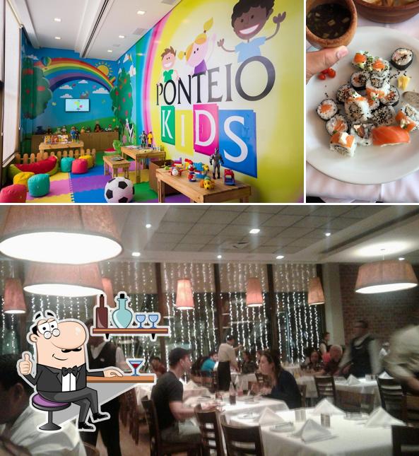 O interior do Ponteio Churrascaria
