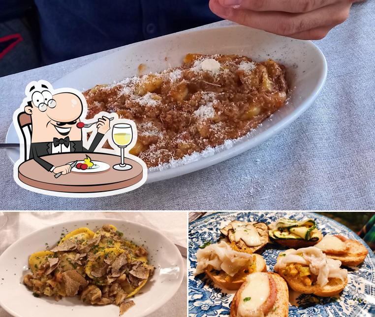 Cibo al La Taverna dell'Artista Ristorante-Risotteria-Pizzeria