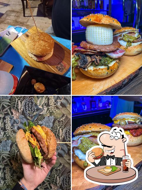 Ordina un hamburger a Taboo - Speak Easy