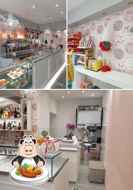 La cibo e interni del ristorante