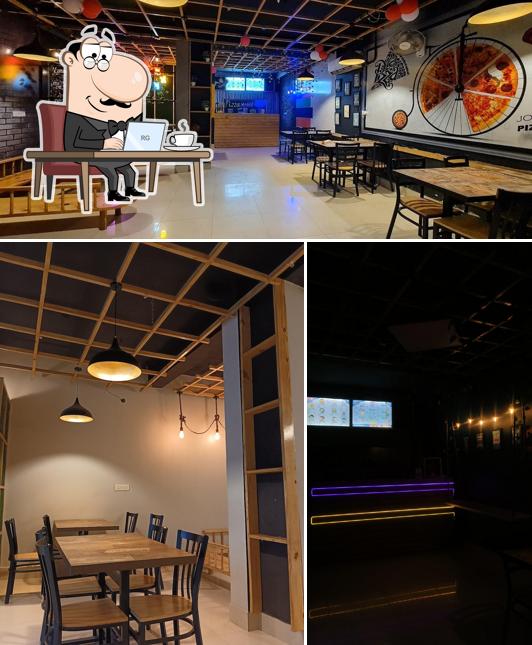 The interior of Cb Pizza Maker