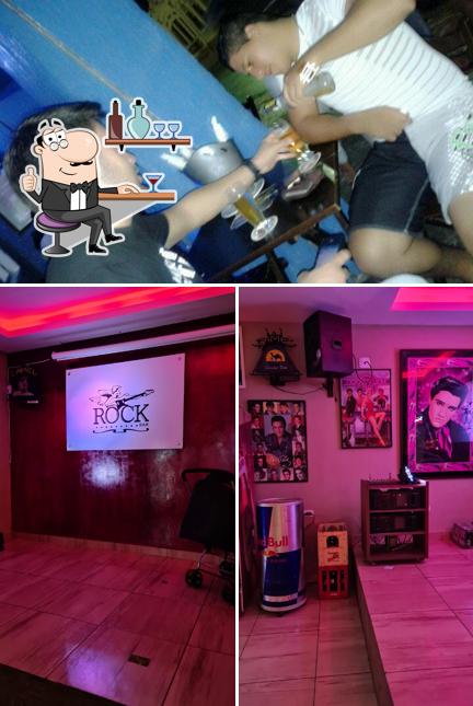 Veja imagens do interior do Rock Bar