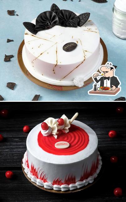 Food at Monginis Cake shop