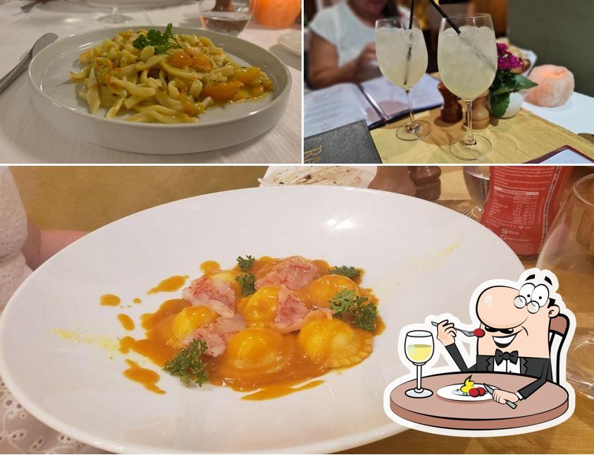 Cibo al Ristorante Refood