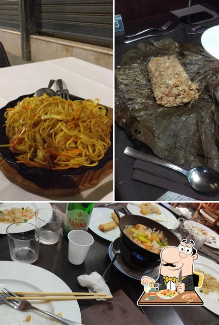 Chow mein al Ristorante Cinese Pechino