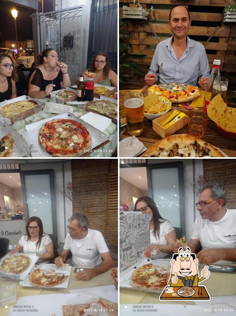 A I Cocciuti Pizzeria Asporto, puoi ordinare una bella pizza