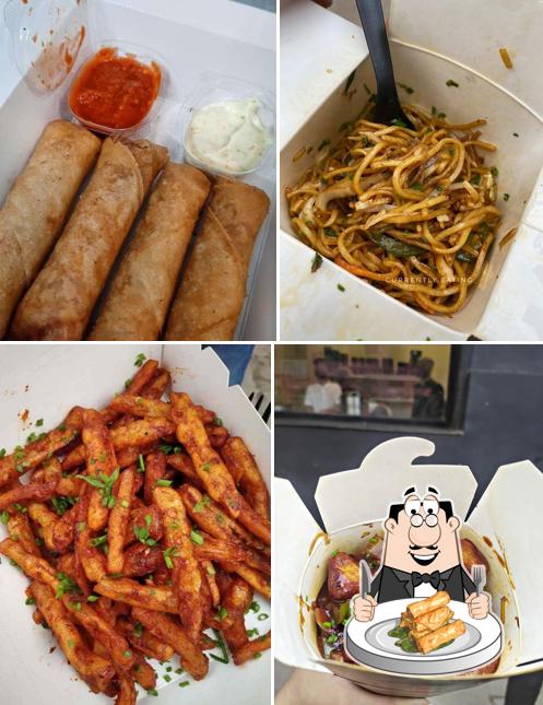 Spring rolls at Momo Chow