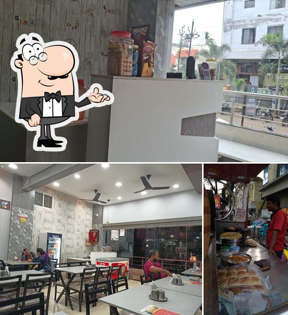 The interior of Sangli Tadka (Kalamba Misal)