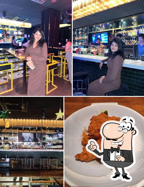Check out how World Bar III looks inside