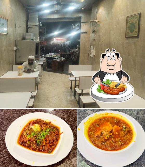 Among different things one can find food and interior at Mohammadi Hotel