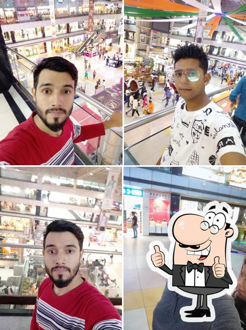 Nikki Paratha Corner picture