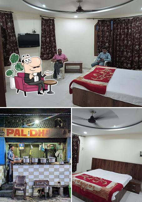 The interior of Pal Dhaba