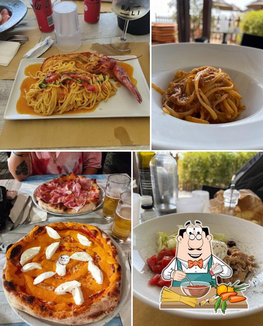Spaghetti alla bolognese al Bali Beach & Restaurant