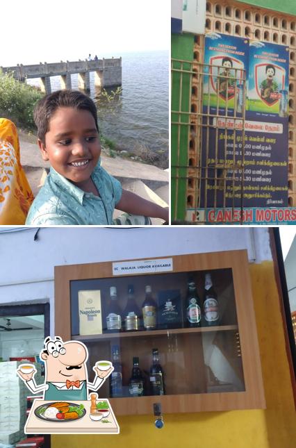 Food at DAKSHIN BHARAT AREA GOLDEN PALM CANTEEN